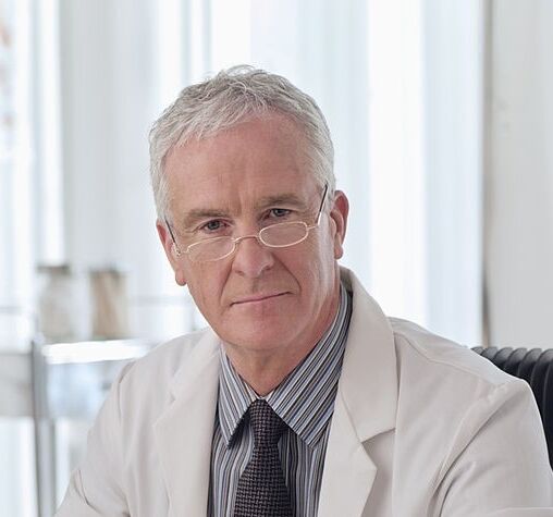 Dokter Orthopedist Thomas Baumhor